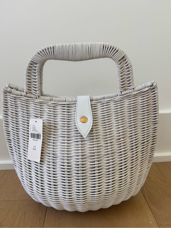 Anthropologie Handbags - Anthropologie Bali Woven Wicker Basket Bag